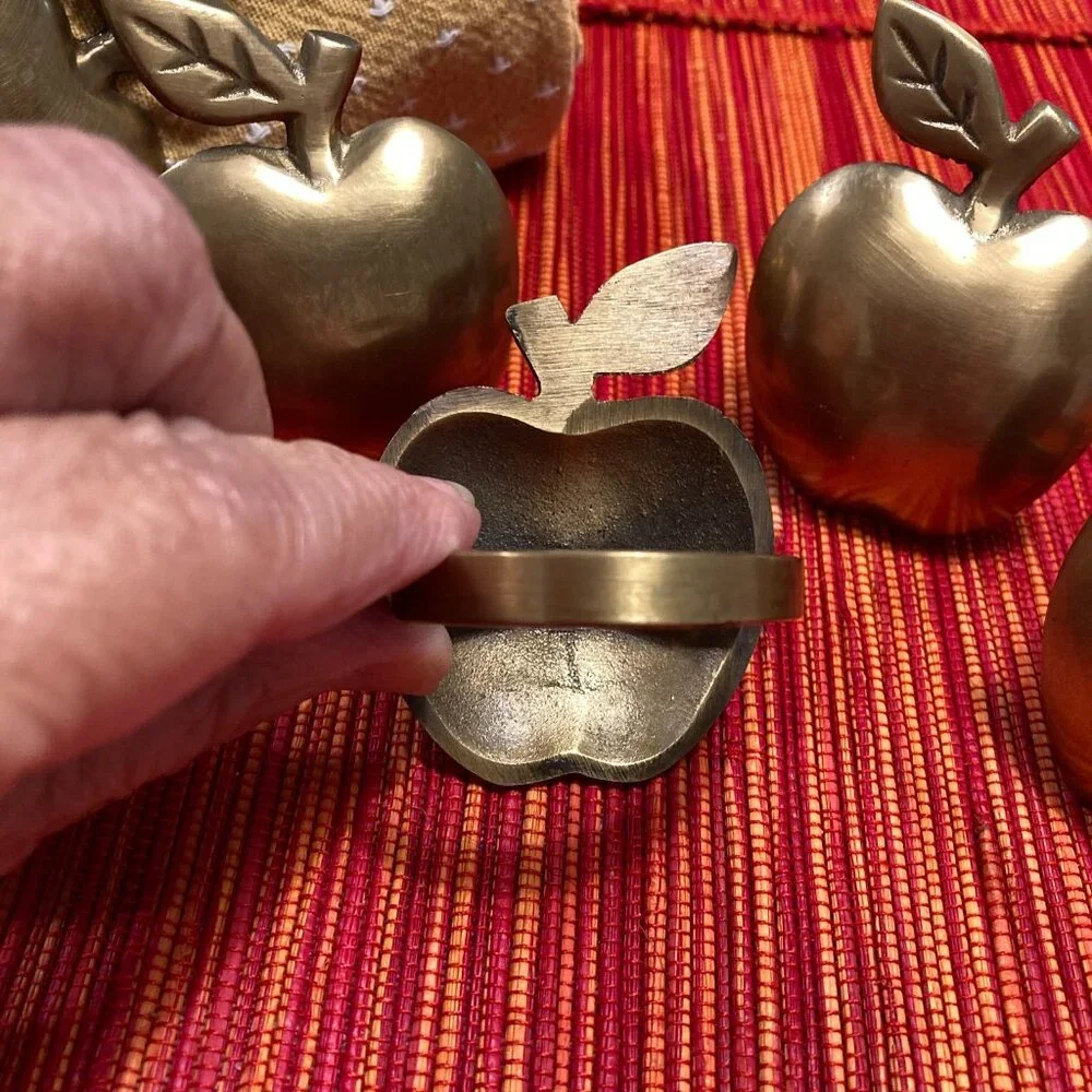 Apple Napkin Rings, Set of 6, Brass or Brass-Plated Country Farmhouse Gold Metal